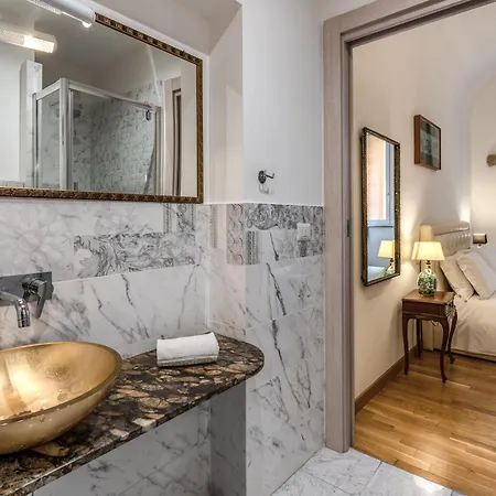 招待所 Biancalunagiulia