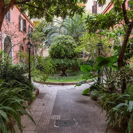 Biancalunagiulia 招待所 4*